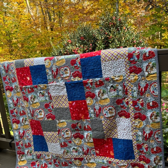 Handmade Throw/ Quilt Or Wall HangingVtg Cards Fabric 46” x 60”